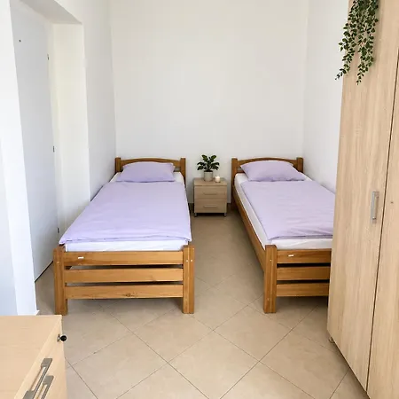 Hostel Sleep & Go Czech Republic - *